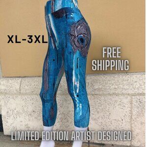 Buttery-Soft High-Waist No-Roll Wearable Art Leggings. Blue. PLUS SIZE
